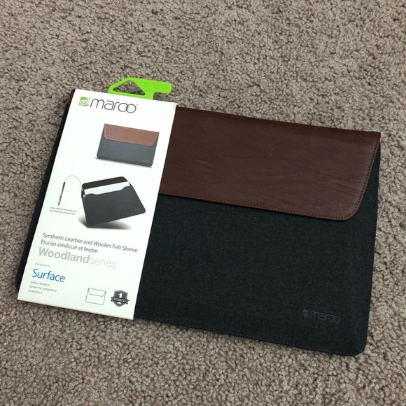 Maroo Surface Synthetic Leather and Woolen Felt Sleeve - Picture 1 of 11